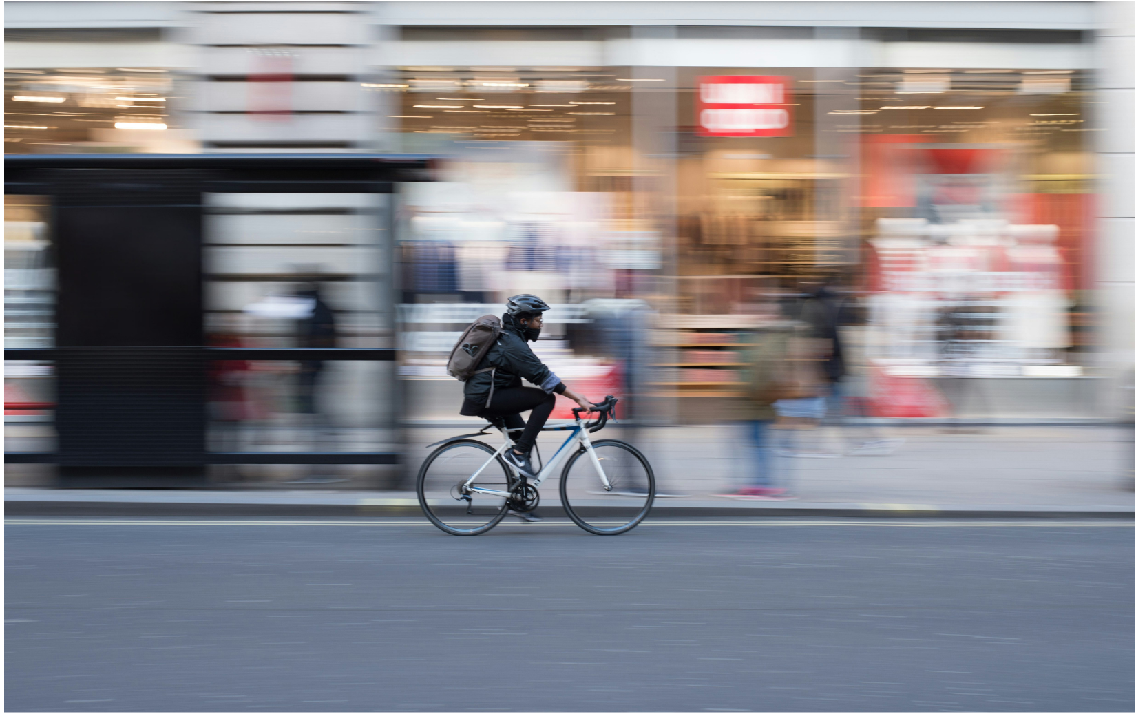 ZFE, LOM et mobilité durable : Comment le vélo en libre-service transforme la contrainte en opportunité pour les territoires et les entreprises.